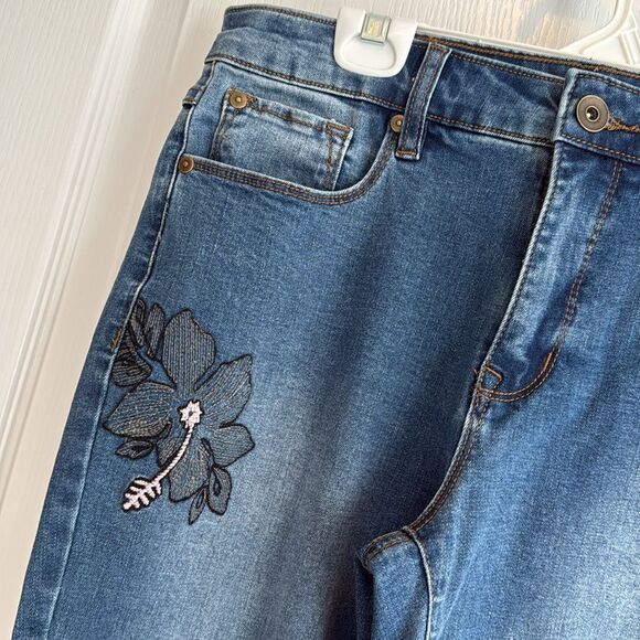 Tribal Jeans Ankle Jeggings Floral Embroidered Blue Jeans - Size 6 - NWOT - Picture 1 of 11